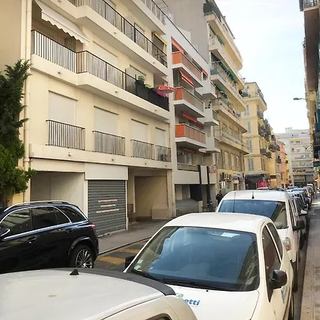 Apartment Centre Ville Promenade : Studio Avec Clim Et Balcon Au 5eme